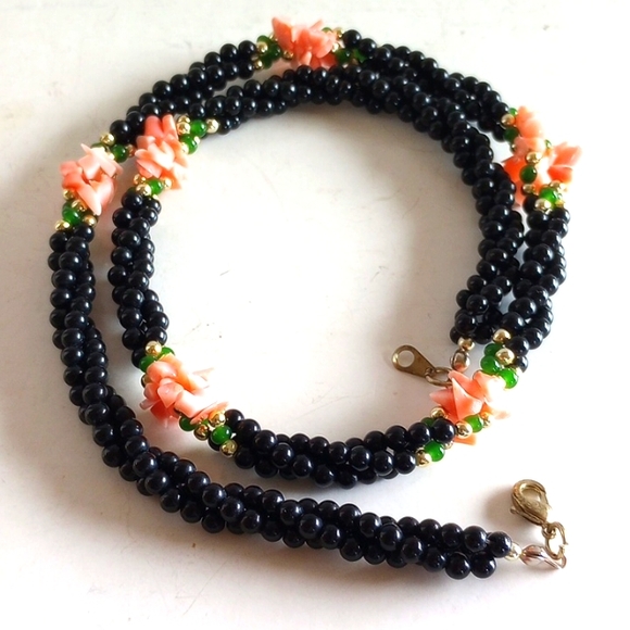 VINTAGE PINK ANGEL SKIN CORAL BLACK GREEN GLASS 3 STRANDS ROPE NECKLACE 22" LONG - Picture 3 of 8